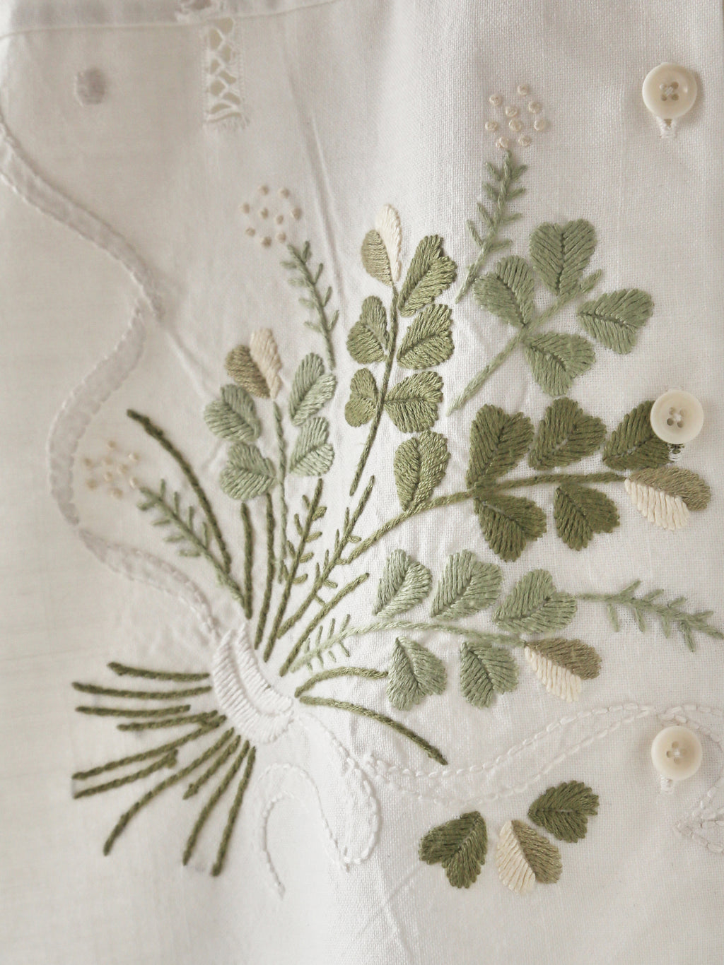 Clover Bouquet Note Shirt