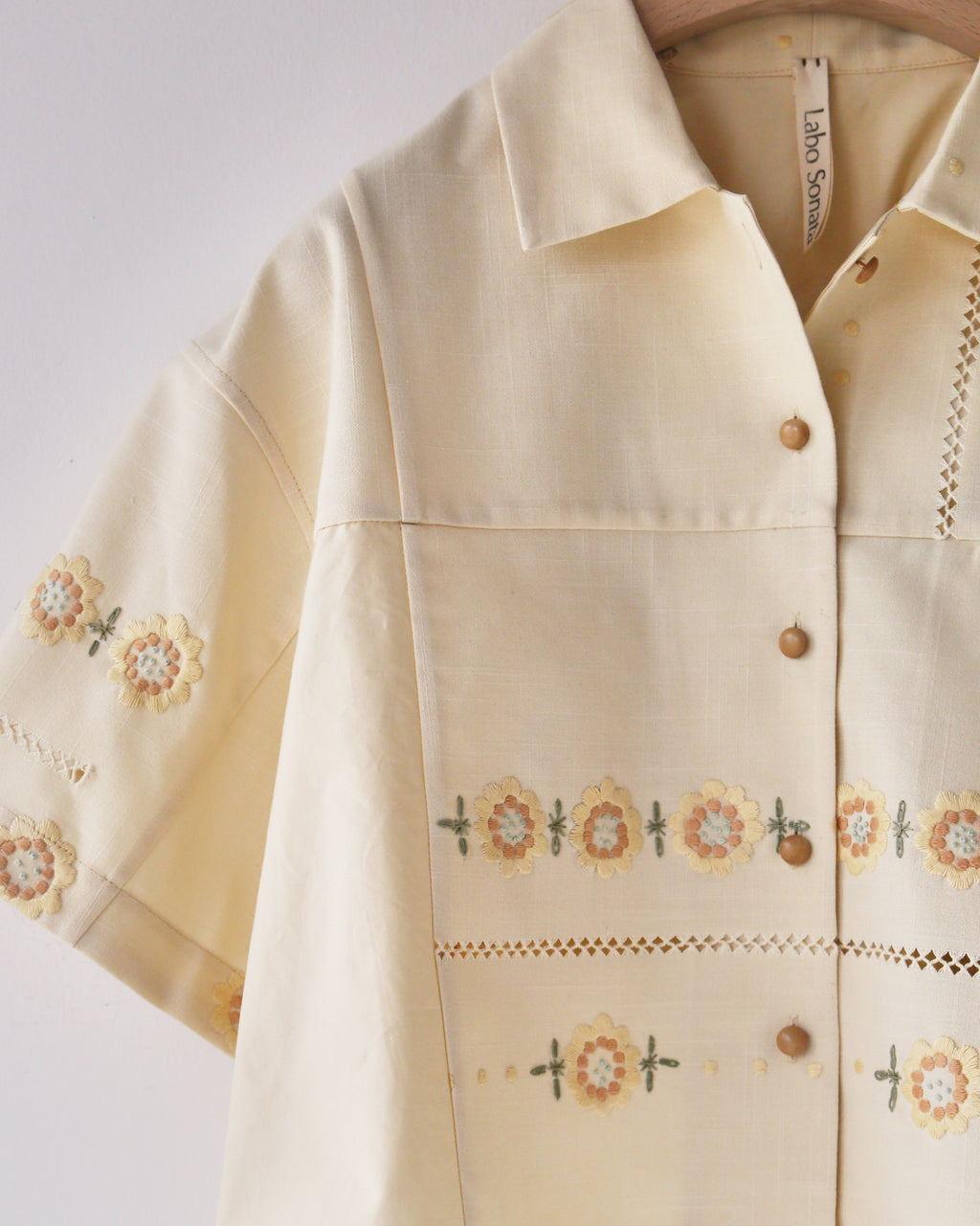 Butterflower Note Shirt