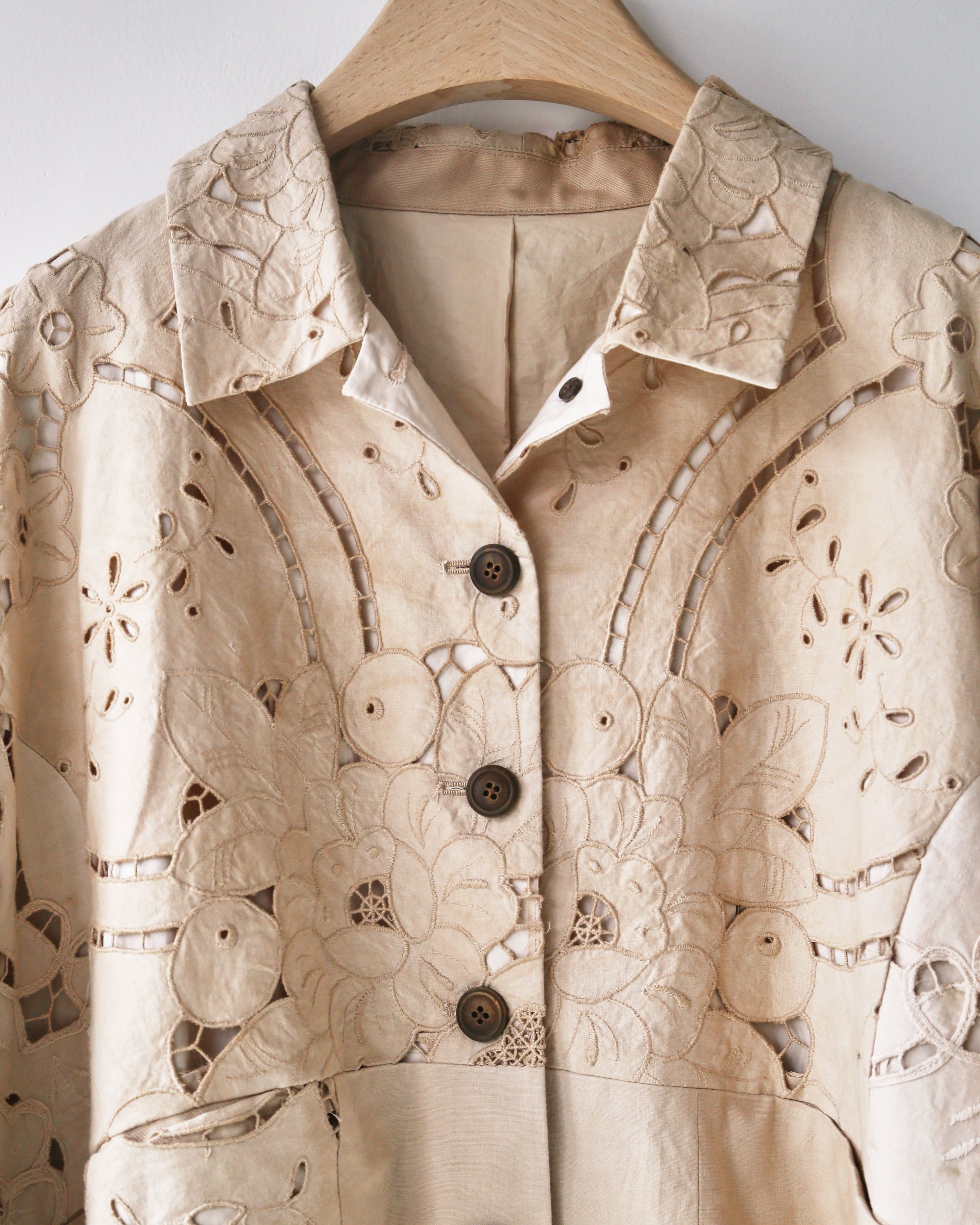 Amber Tea Cutwork March Jacket