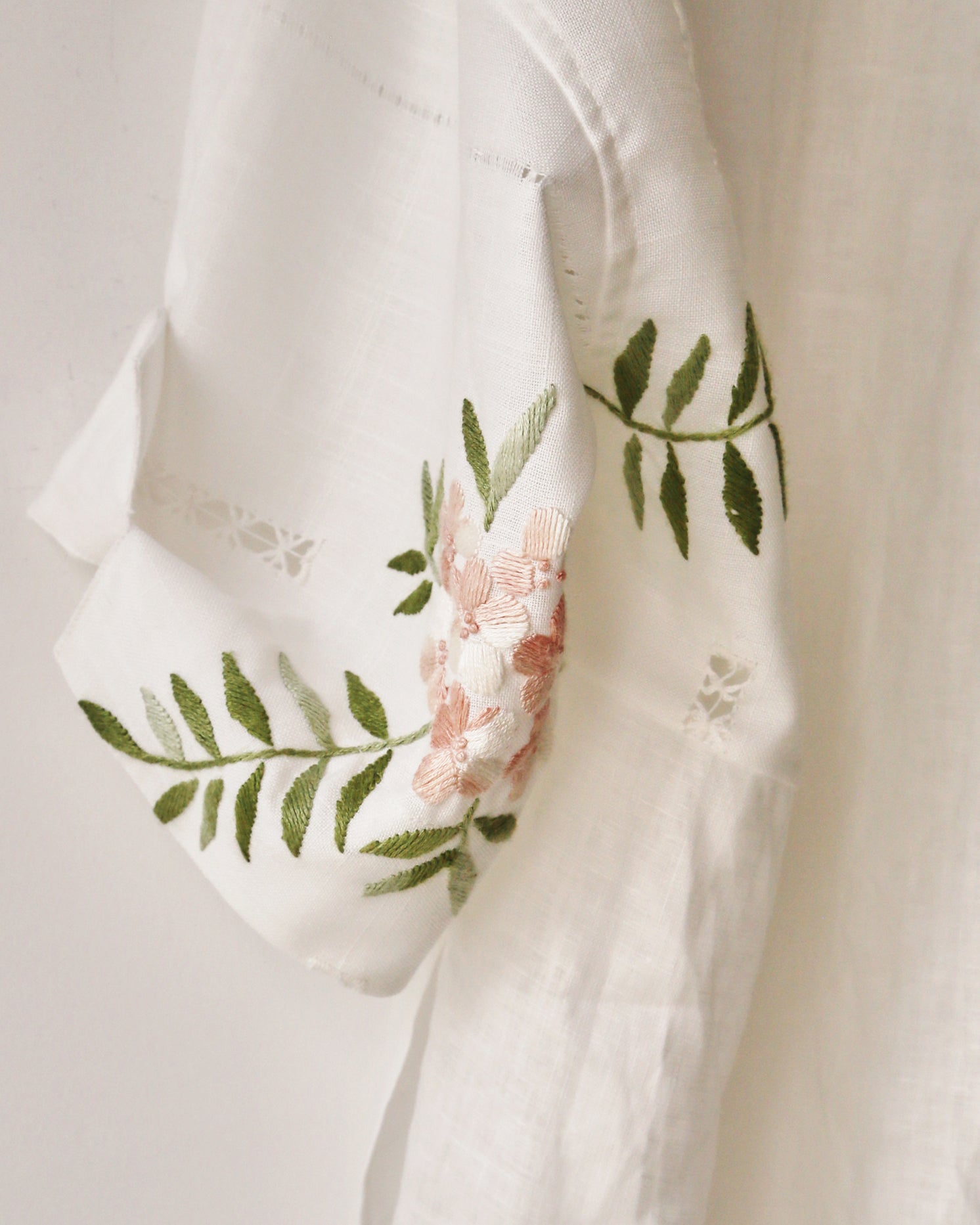 White Vale Melody Top