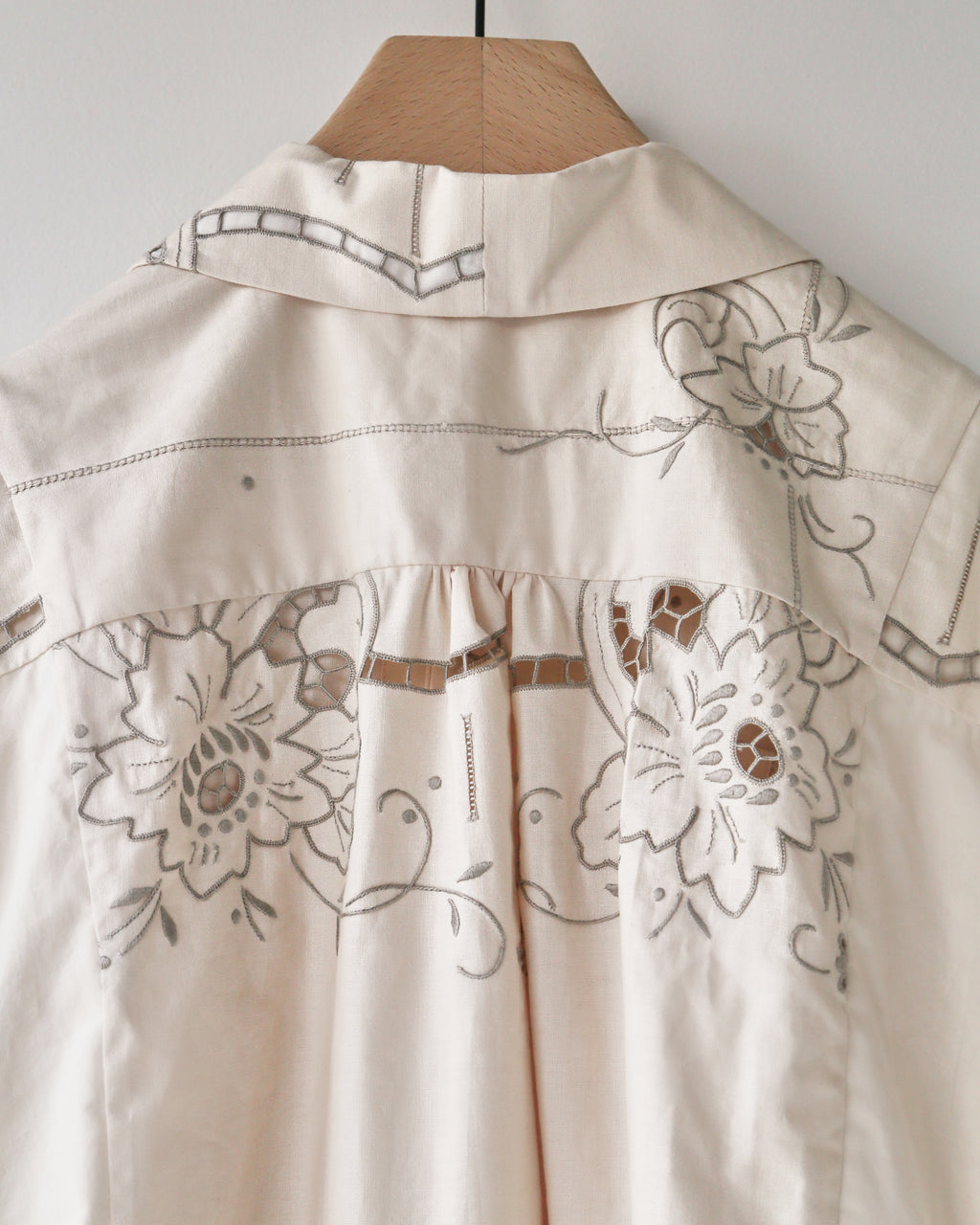 Warm Breeze Note Shirt