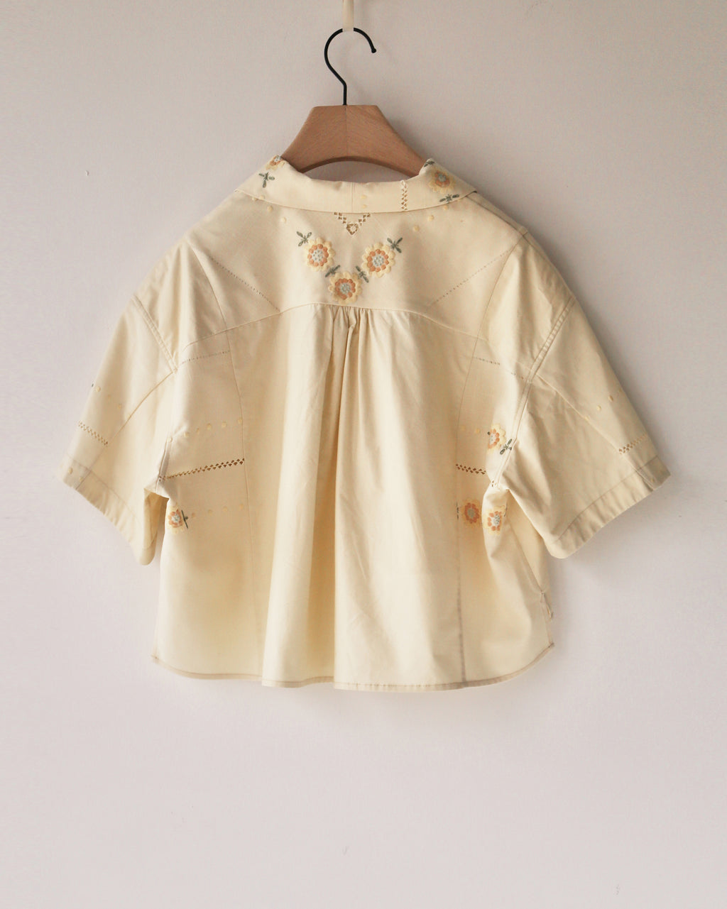 Butterflower Note Shirt